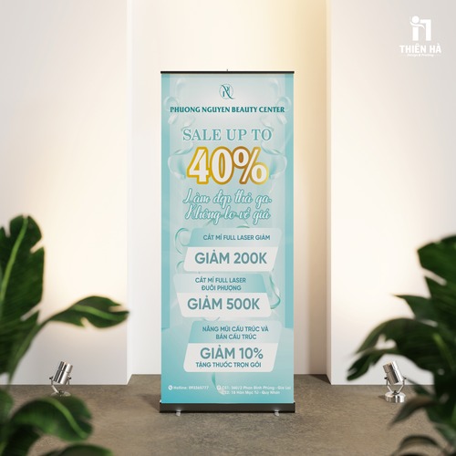 Standee